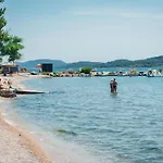 Croatia Camp Premium *