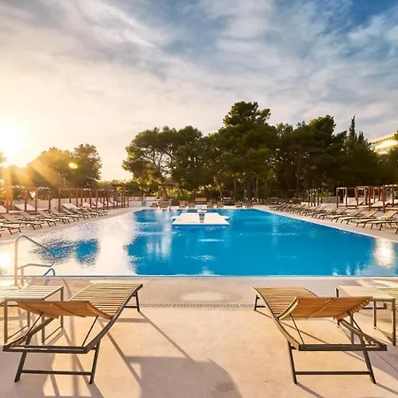 אתר קמפינג Croatia Camp Premium