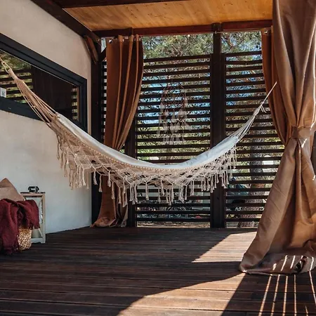 Croatia Camp Premium *