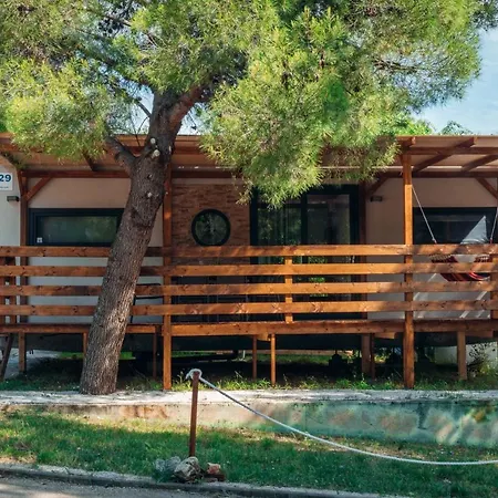 Croatia Camp Premium אתר קמפינג *