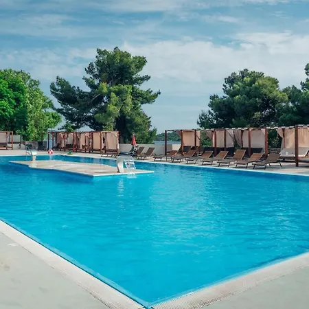 Croatia Camp Premium וודיצה