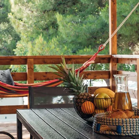 Croatia Camp Premium