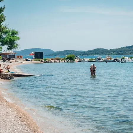 Croatia Camp Premium *